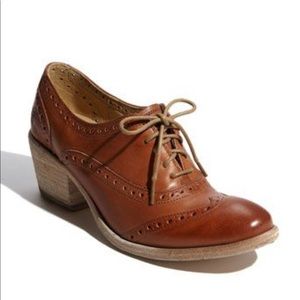 Sold Frye Maggie perforated Oxford heeled booties